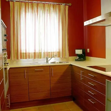 Villa Finesse 2 - Lovely 3 Bedrooms - Great Pool Area - Perfect For Families *