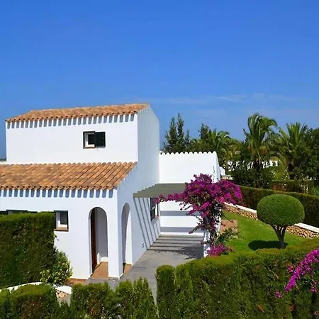 Villa Finesse 2 - Lovely 3 Bedrooms - Great Pool Area - Perfect For Families Son Bou